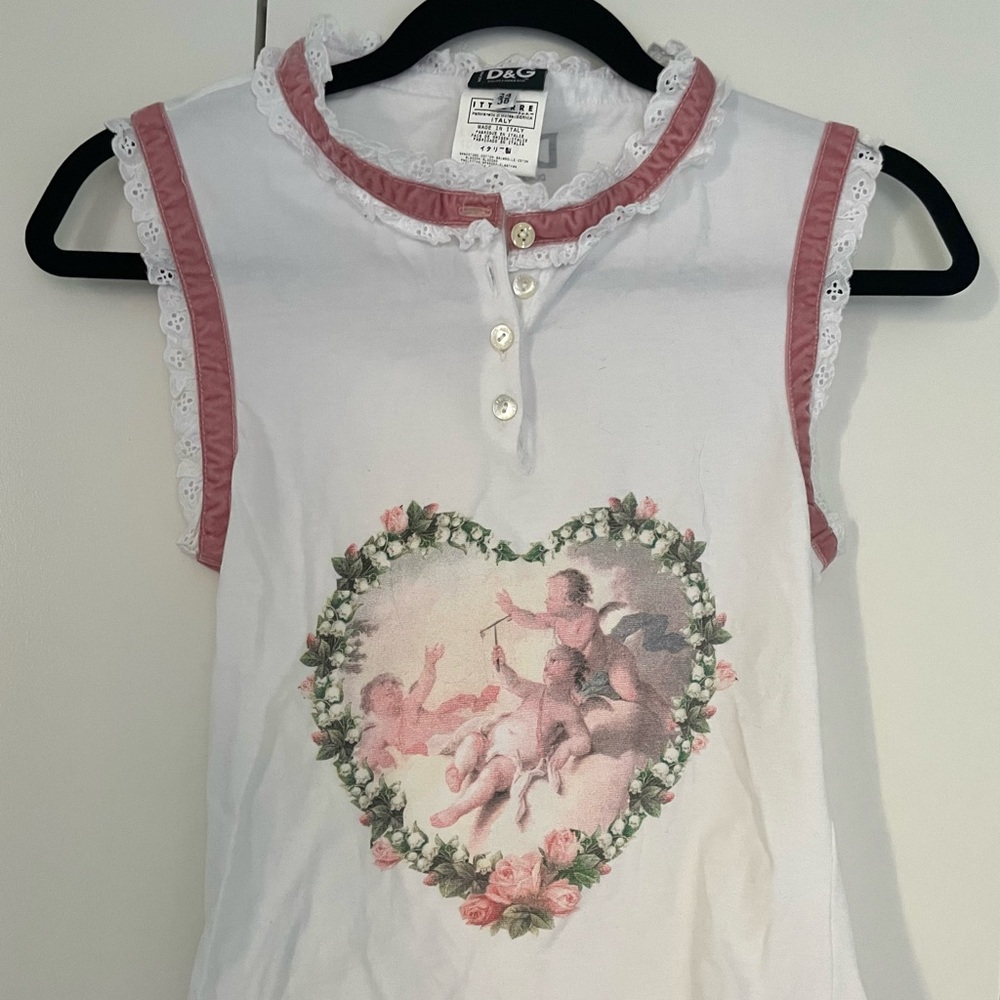 Vintage Dolce & Gabbana White Cherub Print Tank 
Made in Italy size 38